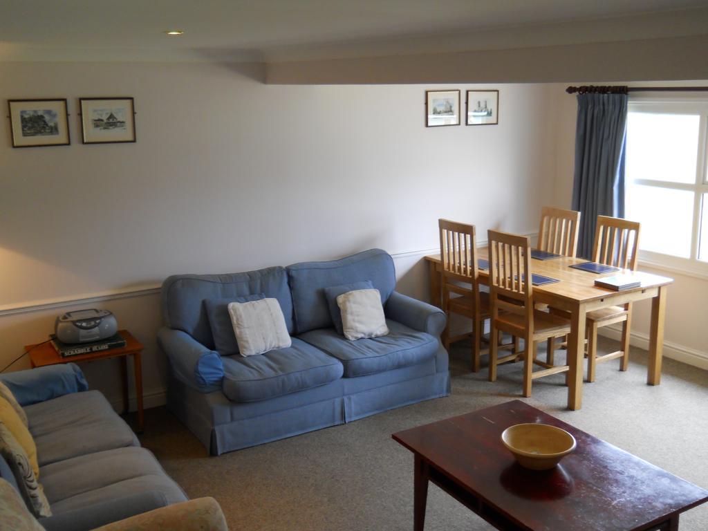 Richmond Park Golf Club Apartment Watton Exterior photo