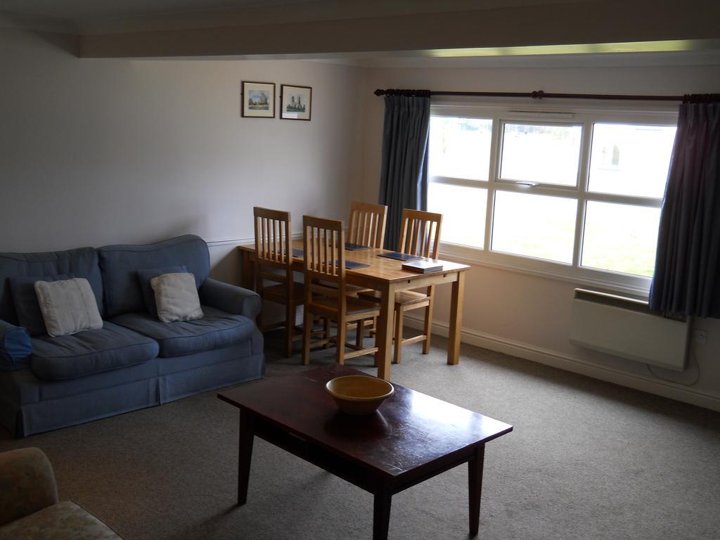Richmond Park Golf Club Apartment Watton Exterior photo