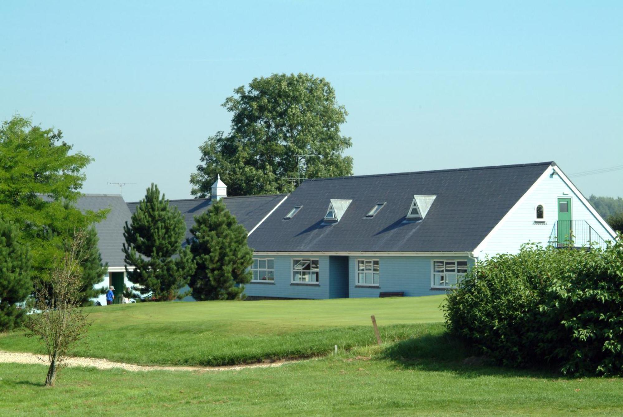 Richmond Park Golf Club Apartment Watton Exterior photo